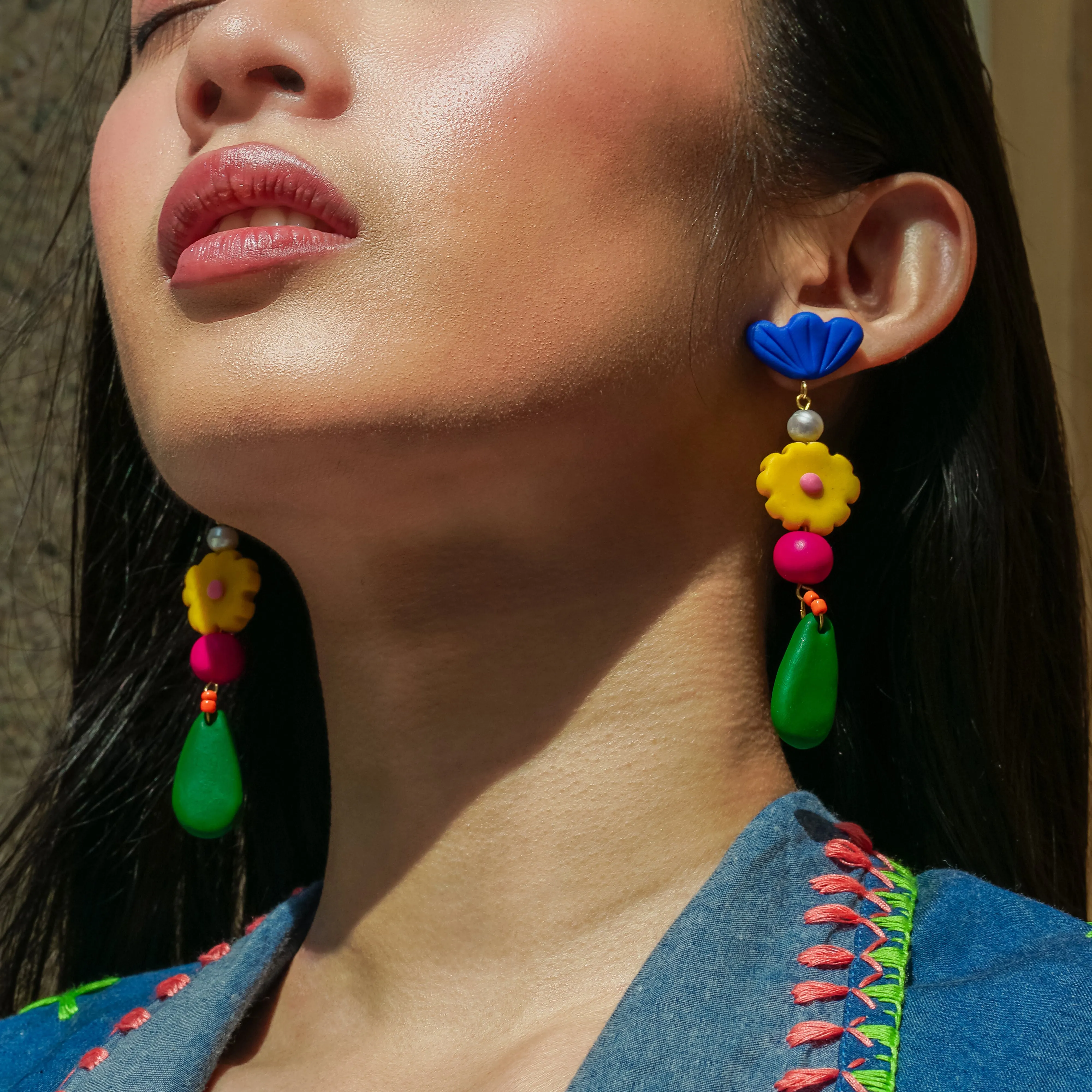 Flora Drops in Sunflower Earrings