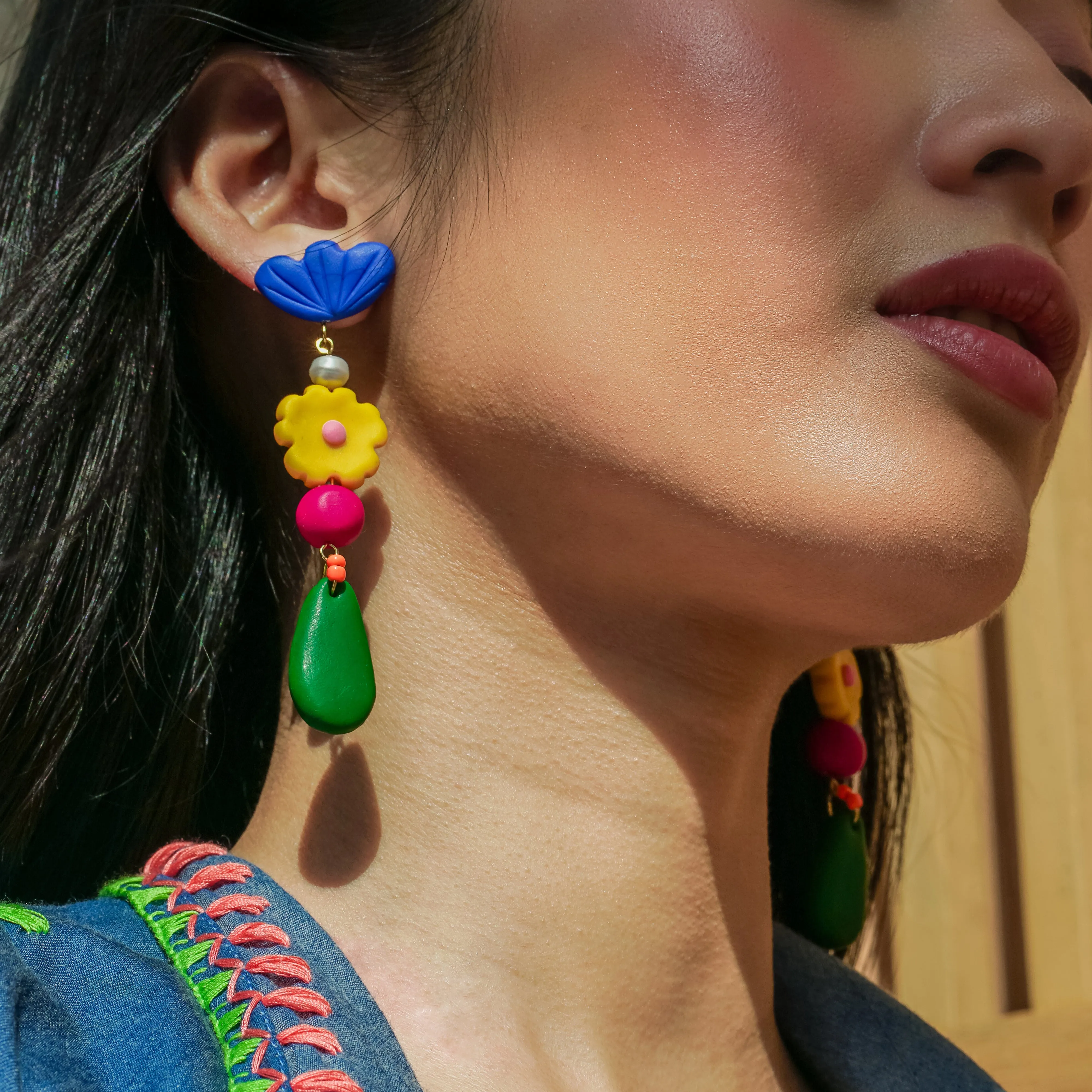 Flora Drops in Sunflower Earrings